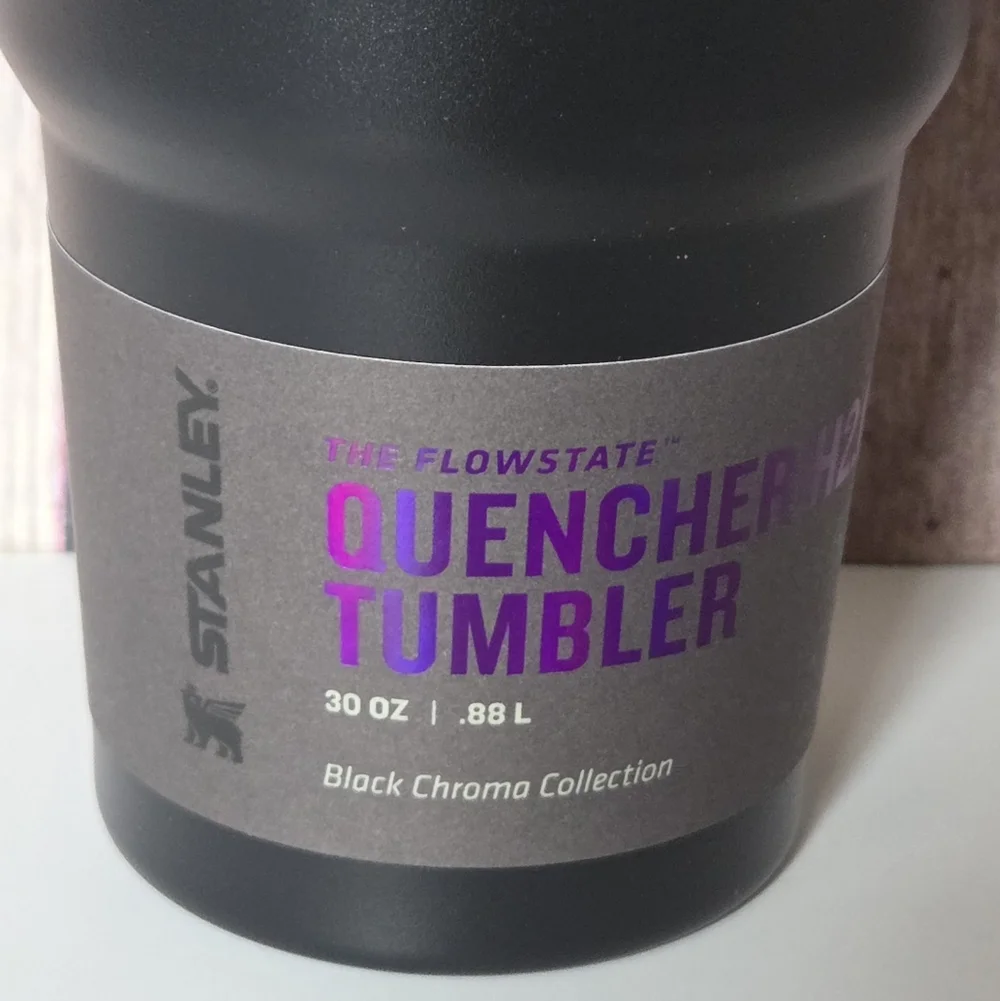 Stanley Black Chroma Collection 30oz Tumbler NWT Box Included - Picture 3 of 13